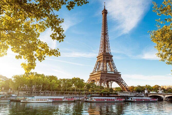 Best of Paris Tour with the Louvre, Eiffel Tower & Notre Dame - Meeting at Place des Abbesses and Building a Smart Day