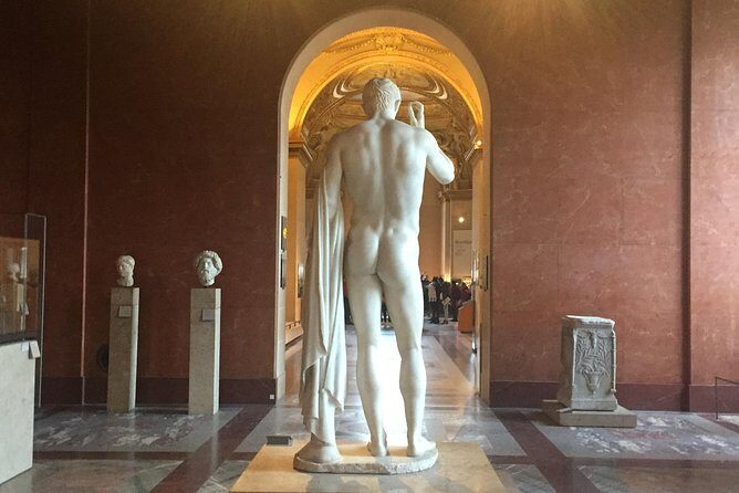 Desire on Display: The Homoerotic Louvre Tour (Max 6 people) - Hidden Connections: How the Tour Turns Big Rooms Into Meaning