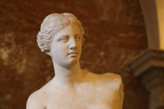 Guided tour of the Louvre Museum with tickets included - Skip-the-line entry and a realistic 2-hour pace
