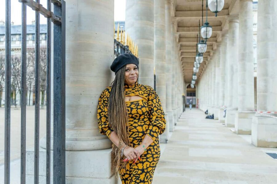 Louvre area photo shoot by Paris photographer - Palais-Royal stop: why it’s a smart warm-up for photos