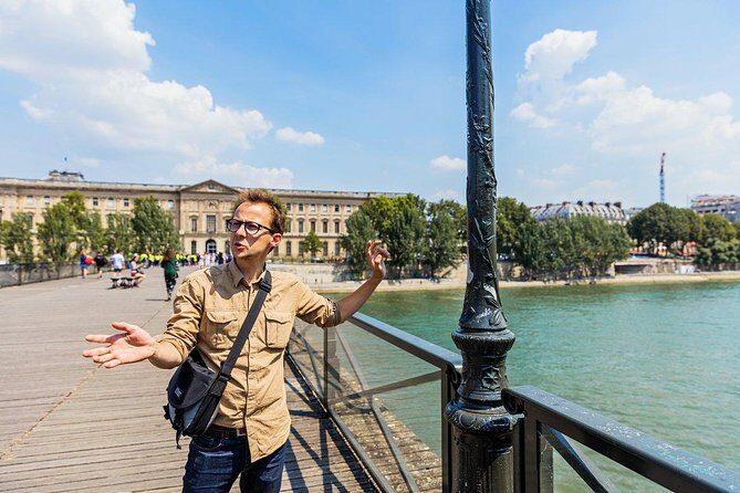Louvre Evening Escape - Avoid The Crowds! Exclusive Guided Tour - Lunch is on you, so plan a low-drama meal
