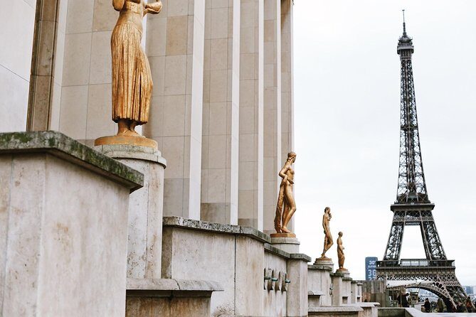 Louvre Evening Escape - Avoid The Crowds! Exclusive Guided Tour - Entering the Louvre with timed admission and priority access