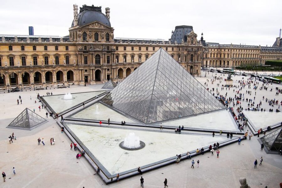 Louvre Guided Treasure Hunt for Families and Kids - Key Things That Make This Tour Work