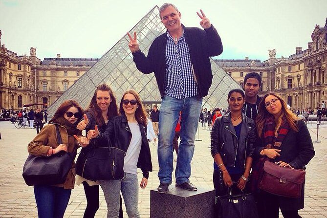 Louvre: Highlights and hidden pearls in MINI groups - Hidden pearls in a crowded museum: how to use the guide and headsets