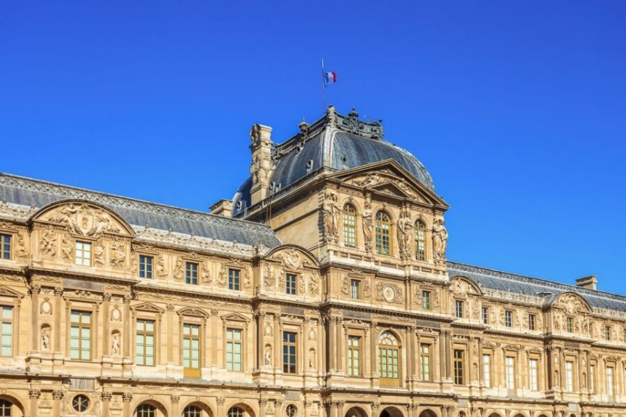 Louvre & Mona Lisa Small Group Tour with Reserved Entry - The guided route in 3 hours: from ancient finds to 19th-century drama