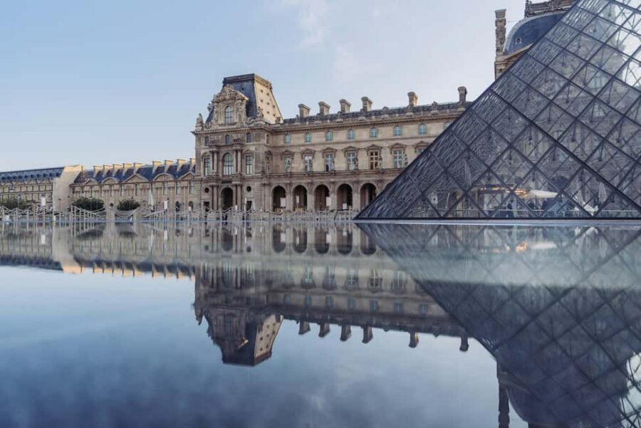 Louvre & Mona Lisa Small Group Tour with Reserved Entry - French Wing highlight: Delacroix’s Liberty Leading the People