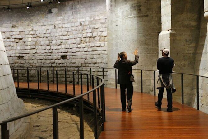 Louvre Museum Access Guided Tour with Mona Lisa - The sculpture sprint: Winged Victory, Venus de Milo, Bernini