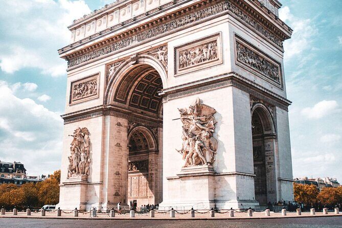 Louvre Museum and Arc de Triumph Tickets with Audio Guide - Priority Louvre Entry: What You Get in the First 3 Hours