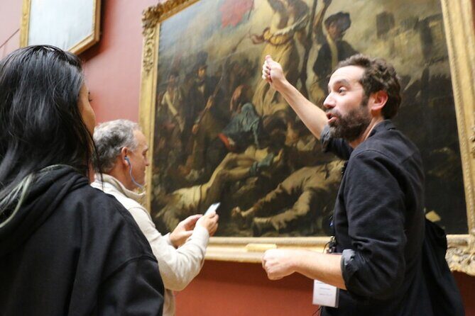 Louvre Museum: Guided Tour at Closing Time with Mona Lisa - Crowd reality check: hot rooms, tight corridors, and the August lesson