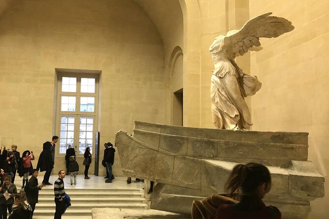 Louvre Museum Masterpieces Guided Tour - Comfort and pacing: stairs, walking, and what to wear