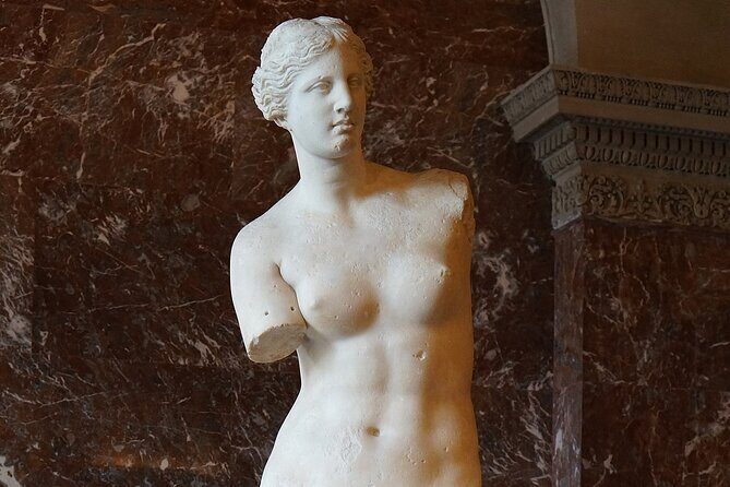 Louvre Museum - Private Family Tour with Da Vinci Treasure Hunt - What the $600 group price includes (and why it can be worth it)