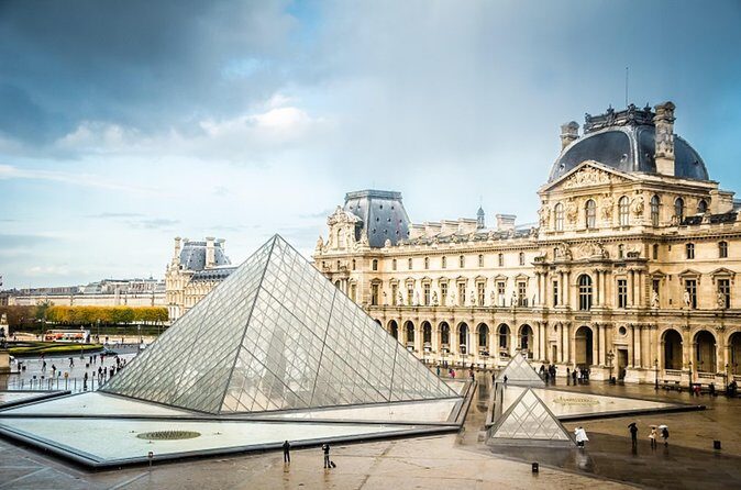 Louvre Priority Access with Mona Lisa Escort or Guided Option - Staying after your tour: how to use your free time like a pro