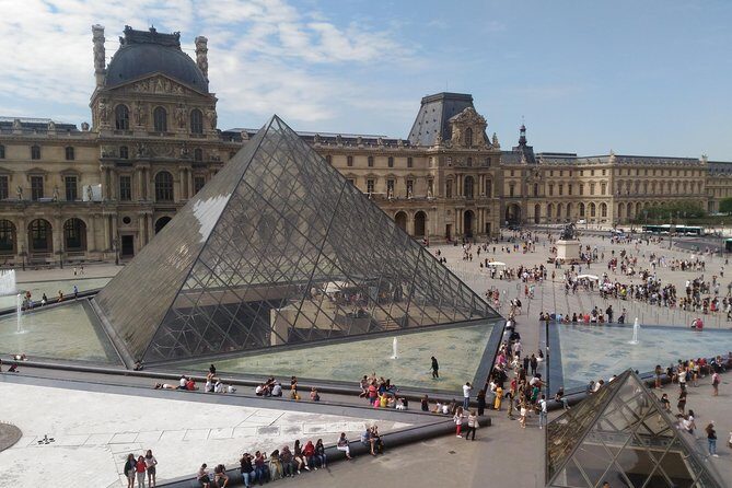 Louvre Private Tour in Paris with Entry Tickets - Getting to Mona Lisa and other crowd magnets the smart way