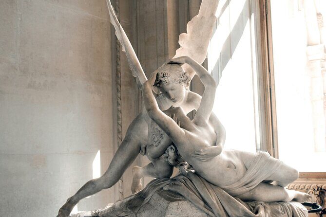 Mona Lisa and Treasures: Louvre Museum Experience 6-people Max - The guide’s role: why this tour helps you not get lost
