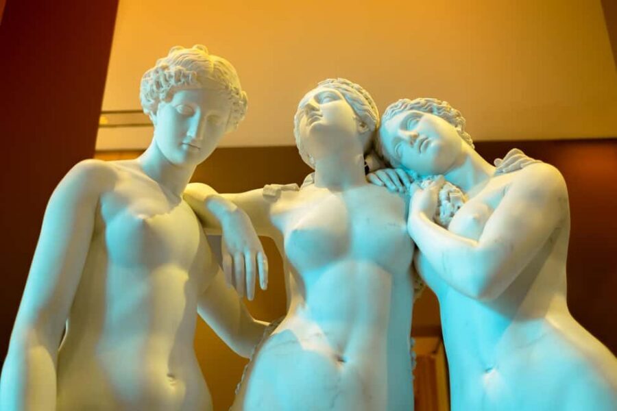 Mona Lisa & Treasures: 6-people Max Louvre Experience - A Small-Group Louvre Plan That Actually Gets You Moving