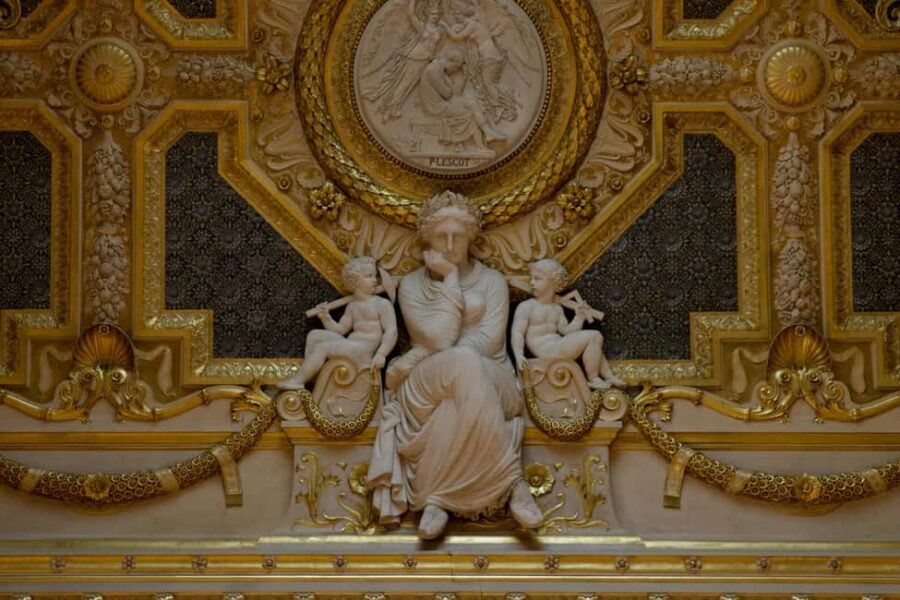 Night at the Louvre Museum: 6-people Max Guided Exploration - Skip-the-Line Entry: Why It’s More Valuable at the Louvre