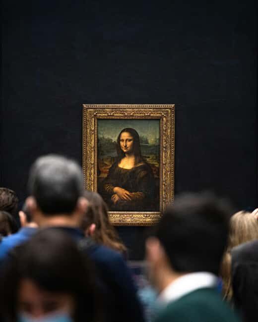 Night at the Louvre Museum: 6-people Max Guided Exploration - Mobility and Accessibility: What to Plan for in a Historic Museum