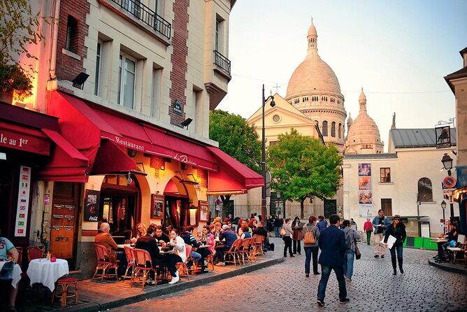 Notre Dame, Ste Chapel, Louvre, Montmartre, Eiffel Tower Private - Key points before you go