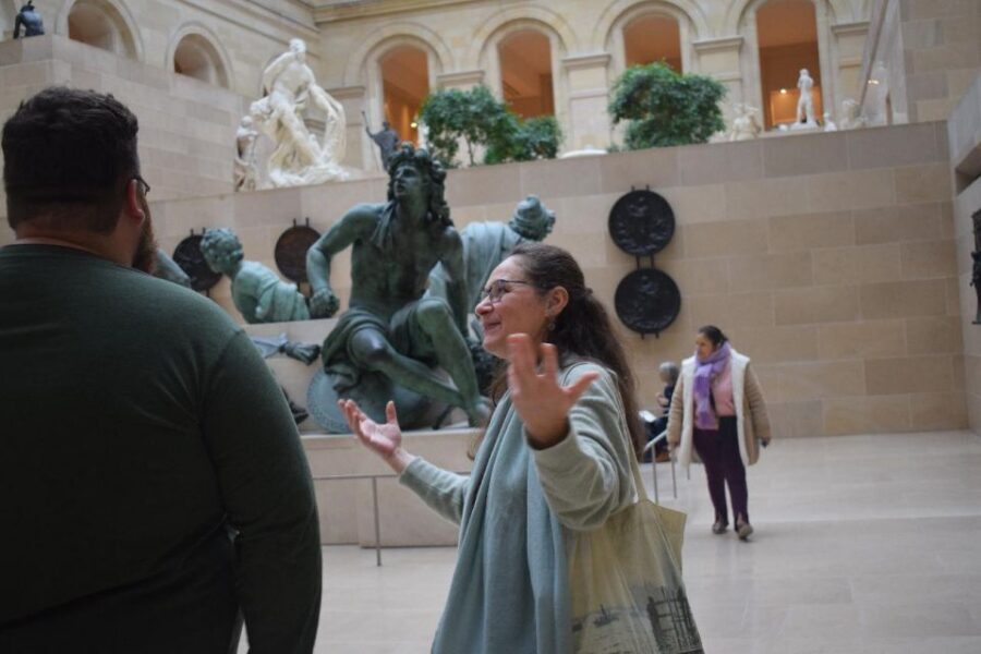Paris: Best of the Louvre Guided Tour with Pre-booked Ticket - Meet at Place Colette: Start Easy, Not Stressed