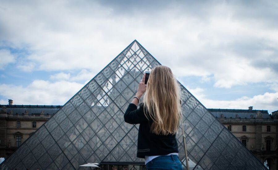 Paris: City Tour with Louvre Tickets & Cider with a Crepe - Tuileries Gardens into Louvre: a smooth switch into museum mode