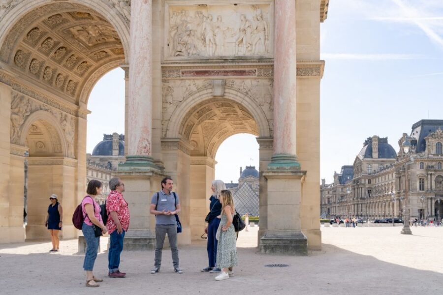 Paris: Guided Tour of the Must-Sees of the Louvre Museum - The Louvre as a former palace: using stories to make rooms feel alive