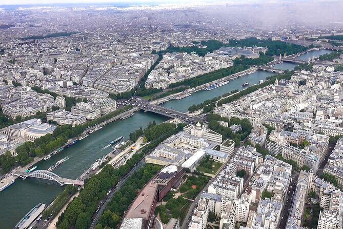Paris Half Day Tour & Cruise, Private Guide & Louvre Entrance - Seine River Hop-on Cruise: Freedom After the Guided Part
