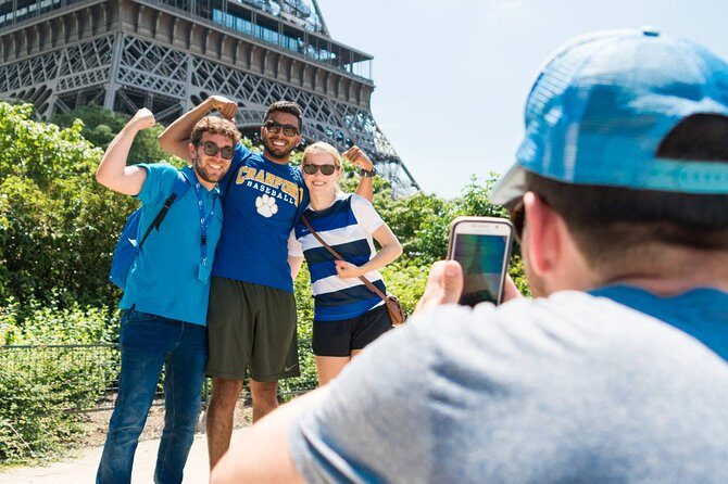 Paris Highlights Bike Tour: Eiffel Tower, Louvre and Notre-Dame - Invalides and Pont Alexandre III: the end section that feels rewarding
