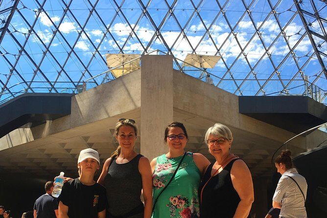 Paris Kids and Families Private Louvre Tour - Family logistics: meeting point, ending point, and pacing