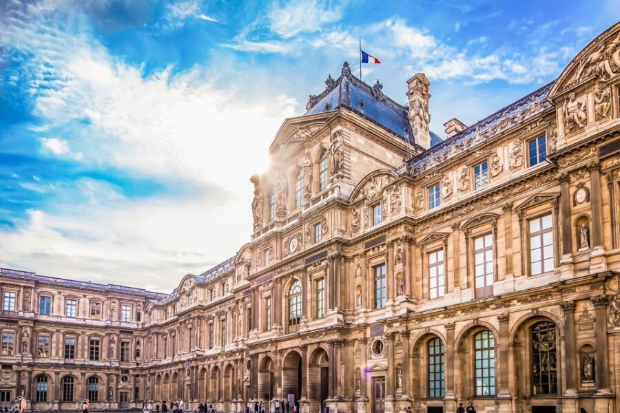 Paris: Louvre Guided Tour with Reserved Access & Boat Cruise - The guided route: Mona Lisa plus the sculptures you’ll remember
