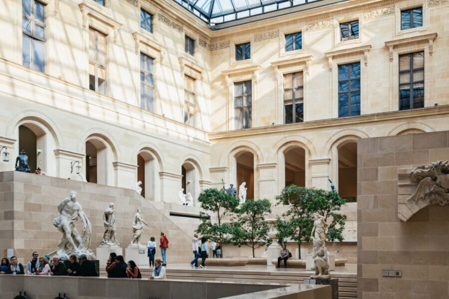 Paris: Louvre Museum Entry Ticket With Host and River Cruise - Key things to know before you go