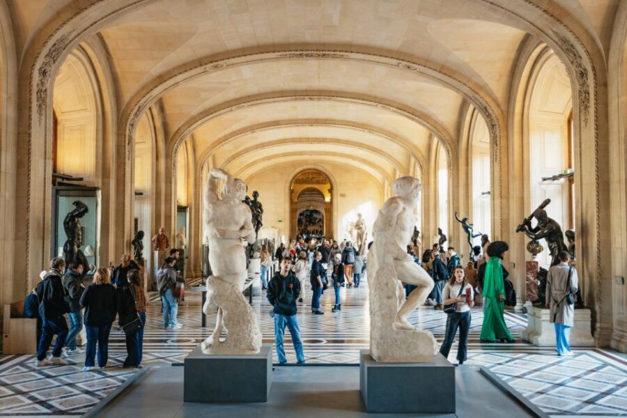 Paris: Louvre Museum Entry Ticket With Host and River Cruise - The Seine Cruise Route: Eiffel Tower Views and Classic Landmarks