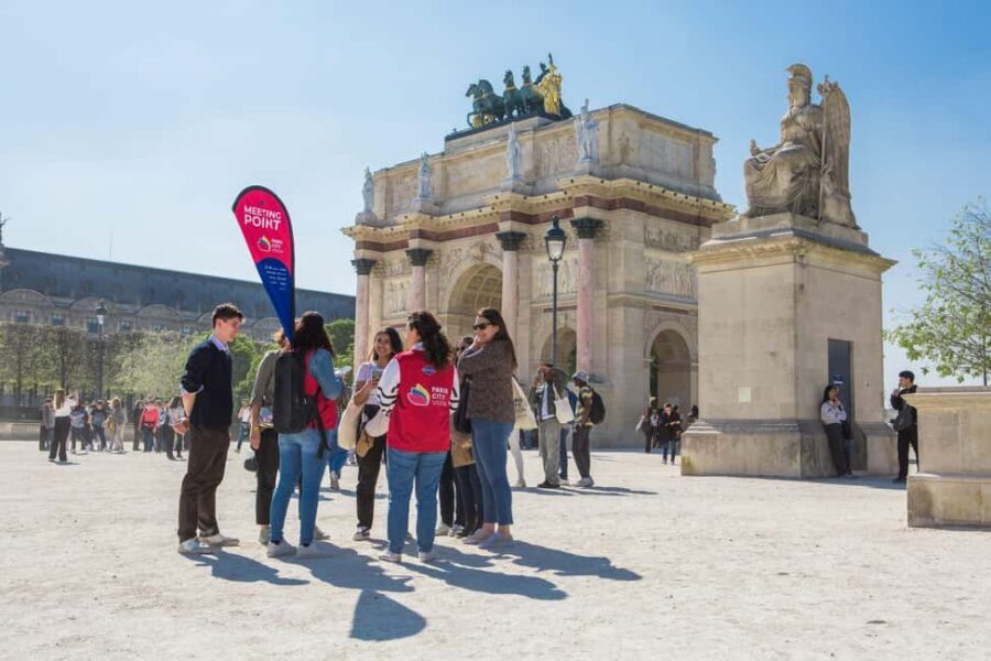 Paris: Louvre Museum Fast Entry and Hop-On Hop-Off Bus Tour - Hop-on hop-off bus: how the route actually helps you