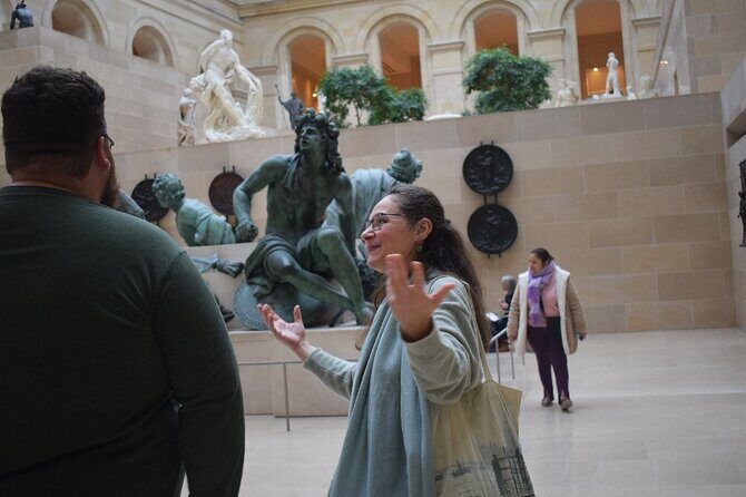 Paris : Louvre Museum Guided Tour with Pre-Booked Tickets - Should you book this Louvre guided tour?