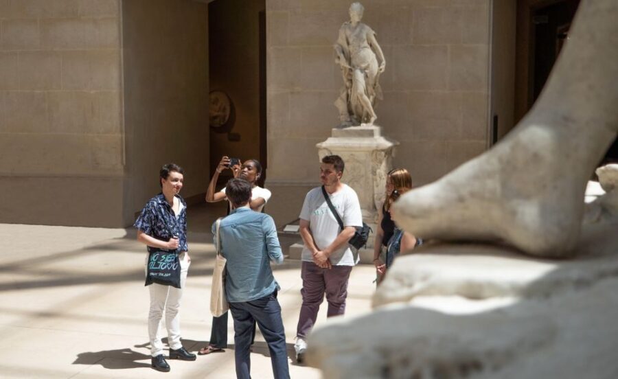 Paris: Louvre Museum Highlights and Mona Lisa Tour - Underground Louvre Galleries: The Palace Story Under Your Feet