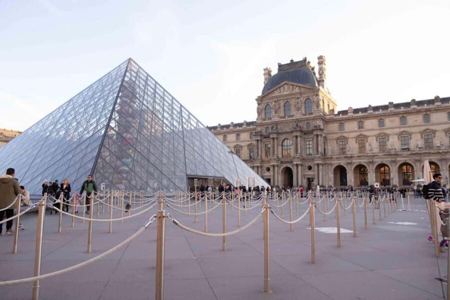 Paris: Louvre Museum Mona Lisa First Viewing Semi-Private - Price and Value: Is $175 Worth Paying?