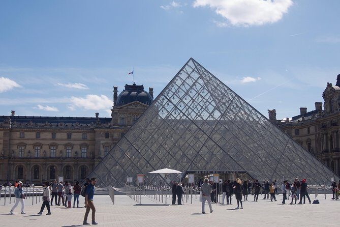 Paris Louvre Museum Must-Sees Guided Tour - Price and value: is about $96.67 worth it?