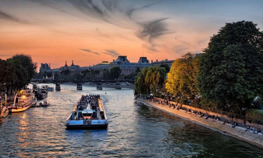 Paris: Louvre Museum & River Cruise Priority Access Tickets - The cruise that turns a museum day into a Paris day