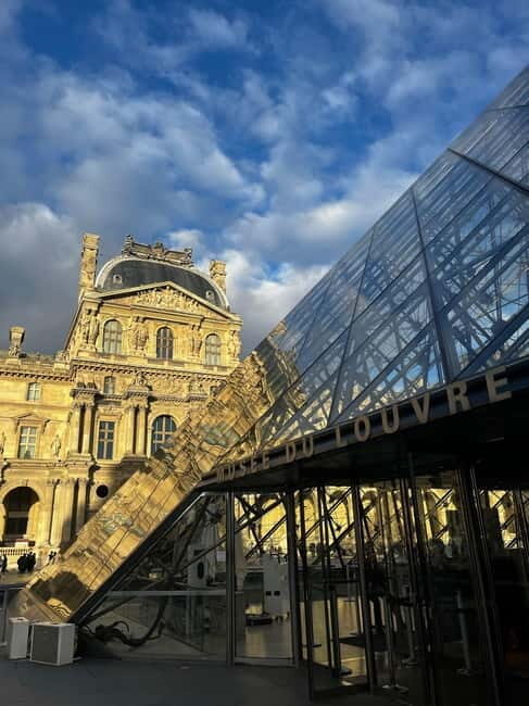 Paris: Louvre Museum Skip-the-Line Tickets for Monalisa - A 30-Minute Guided Push to Mona Lisa