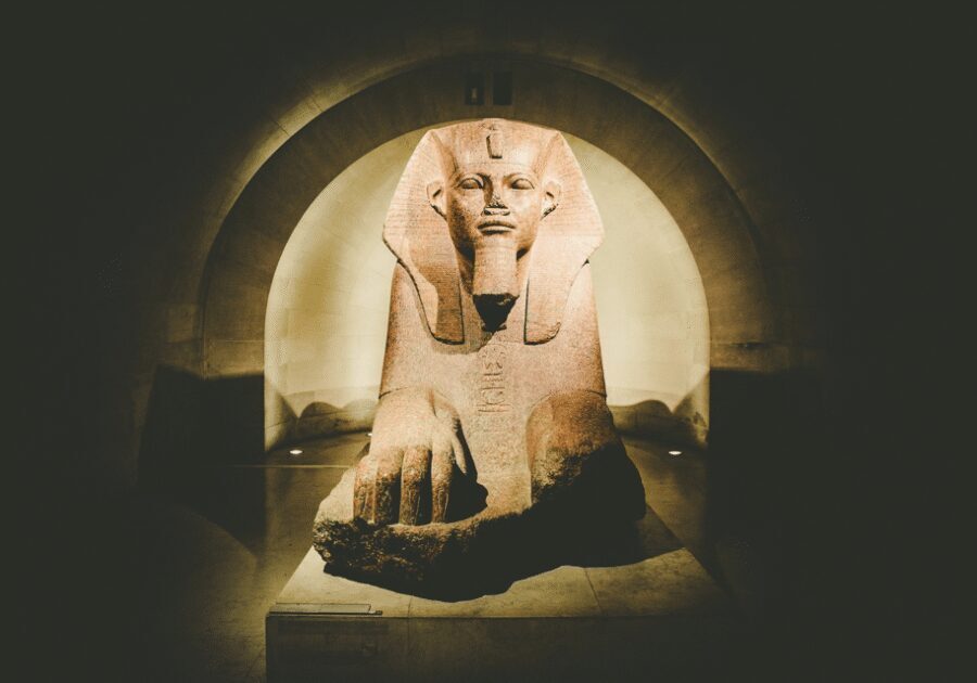 Paris: Louvre Museum Ticket & Exclusive Immersive AudioGuide - Audio guide app basics: what you need to bring and how to avoid tech trouble
