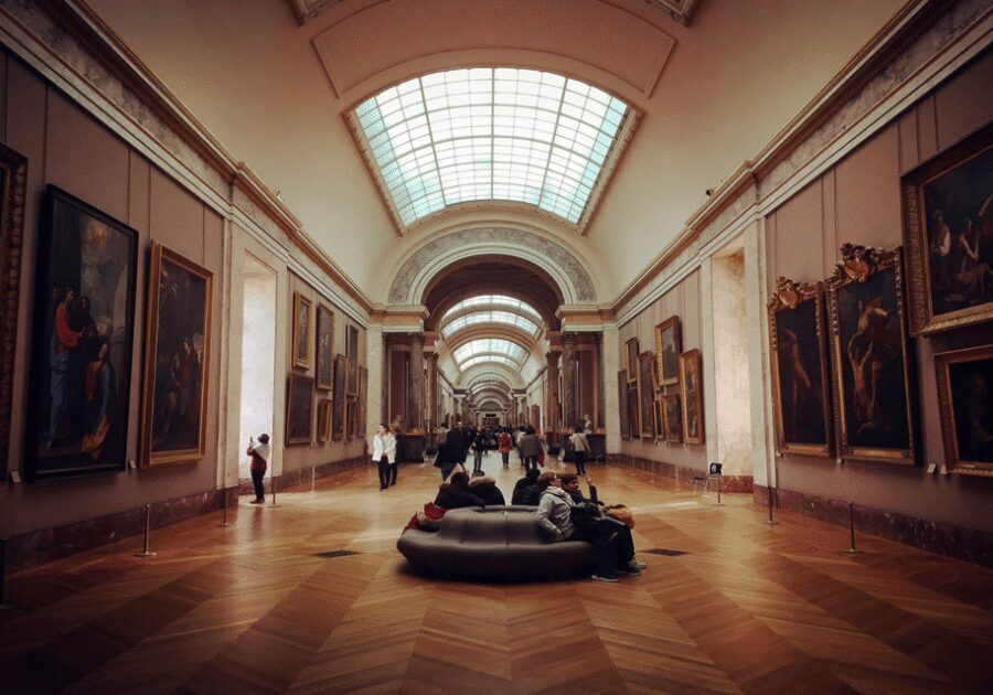 Paris: Louvre Museum Ticket & Exclusive Immersive AudioGuide - Lockers and rules that affect how easy your day feels