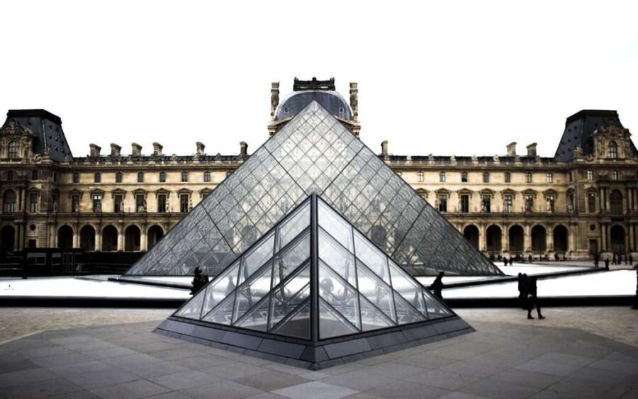 Paris: Louvre Museum Ticket with Optional Hosted - Two Hours Inside: How to Make the Most of the Time