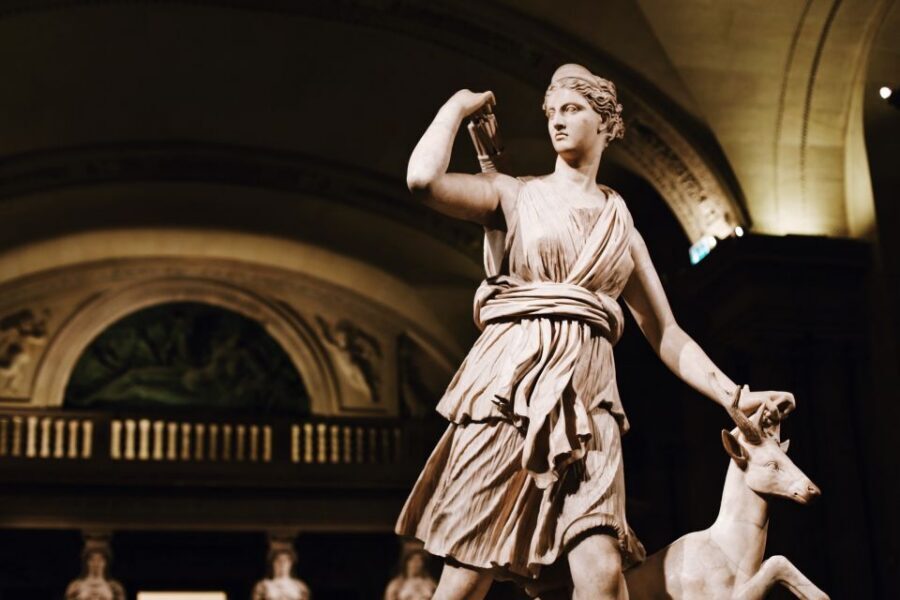 Paris: Louvre Must-See Tour with Reserved Entry Ticket - What’s Included (and What It Leaves Out)