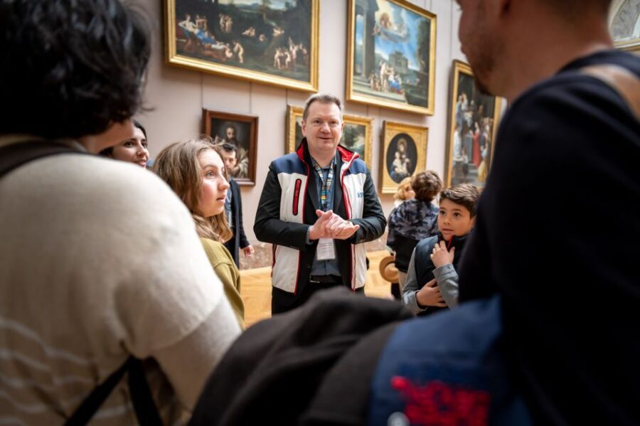 Paris: Louvre Private Family Tour for Kids + Reserved Entry - The Best Part: Kid Detective Questions and Storytelling Through Eras