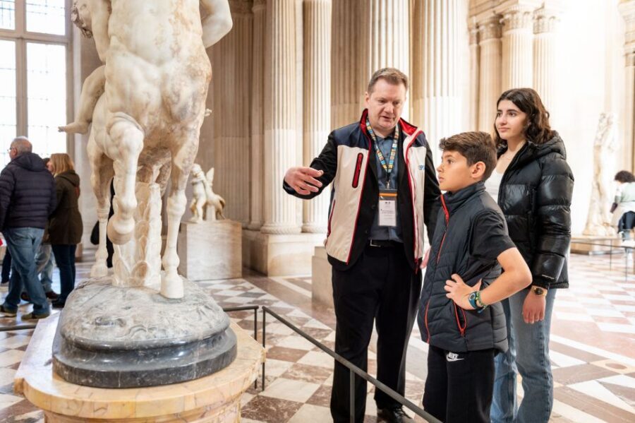 Paris: Louvre Private Family Tour for Kids + Reserved Entry - Reserved Entry and a Private Route That Actually Fits Kids