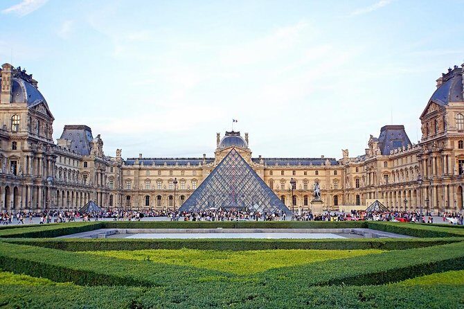 Private 3-hour tour in Louvre Museum with official tour guide - The one thing to decide before you go