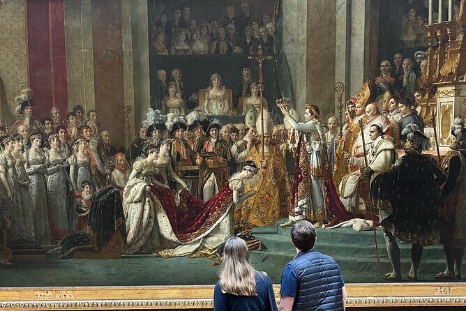 PRIVATE Louvre Wonders & Hidden Treasures Visit - The Louvre stop: how the highlights work as a story