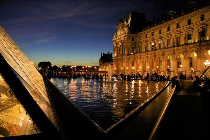 Private night tour at the Louvre - Getting there smoothly: meeting point and timing that matter