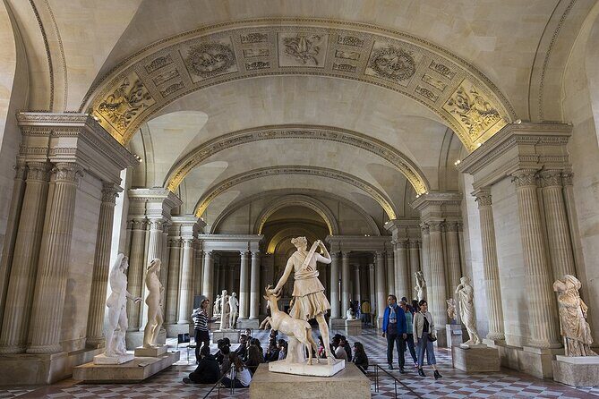 Private tour Louvre By night - Who this tour suits best