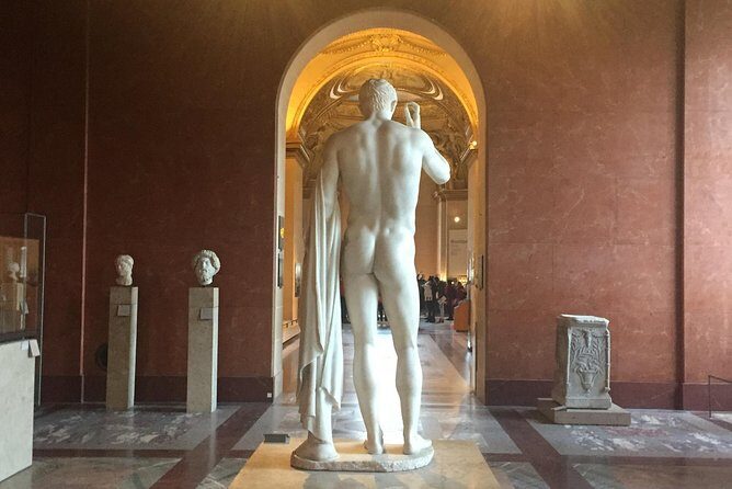 Secrets & Scandals of the Louvre - Limited to 6 Guests - The Louvre with bite: secrets, scandals, and real conversation