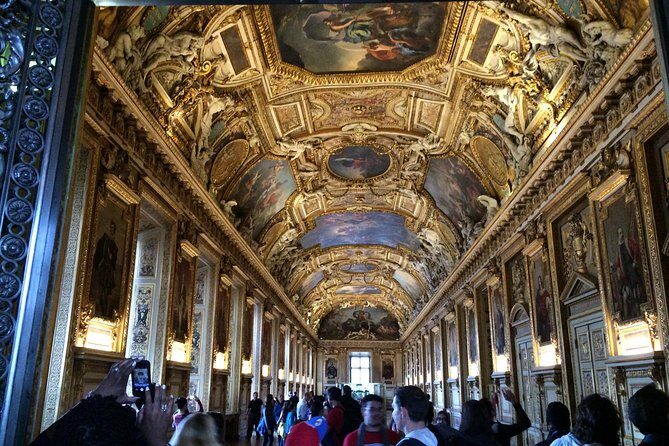 Small-Group Louvre Museum Masterpieces Tour with Access - Crowds, Stairs, and Pace: The Real-Life Experience Gap